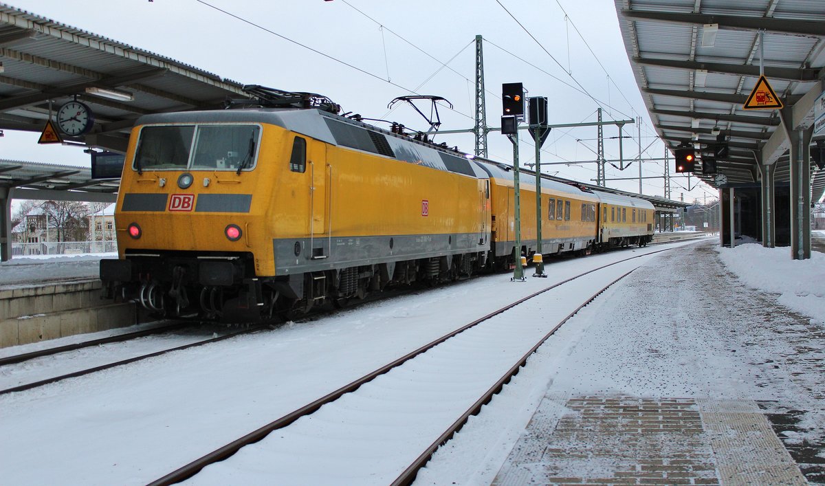 120 160 stand am 10.01.17 mit einem Messzug in Plauen/V. oberer Bahnhof.