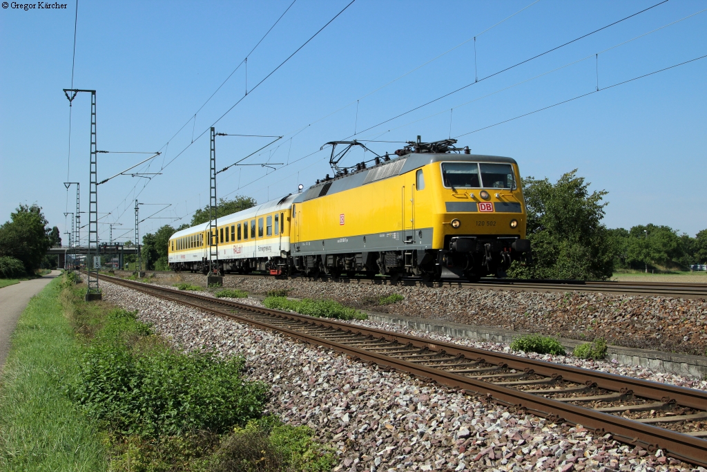 120 502 (120 160-7) mit dem Mess NbZ 94312 (Bruchsal-Mannheim) beim Abzweig Bruchsal-Nord, 24.07.2014.