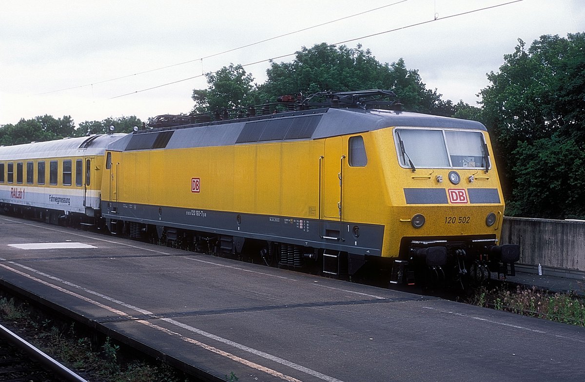 120 502  Stuttgart Hbf  24.05.11