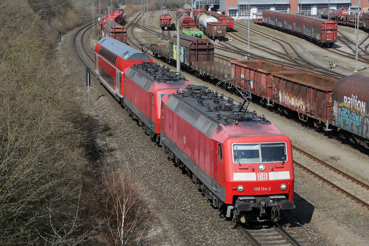 120er-Doppel als PzB auf der südl. Umgehung des Rangierbahnhofs München Nord, 04.04.2020