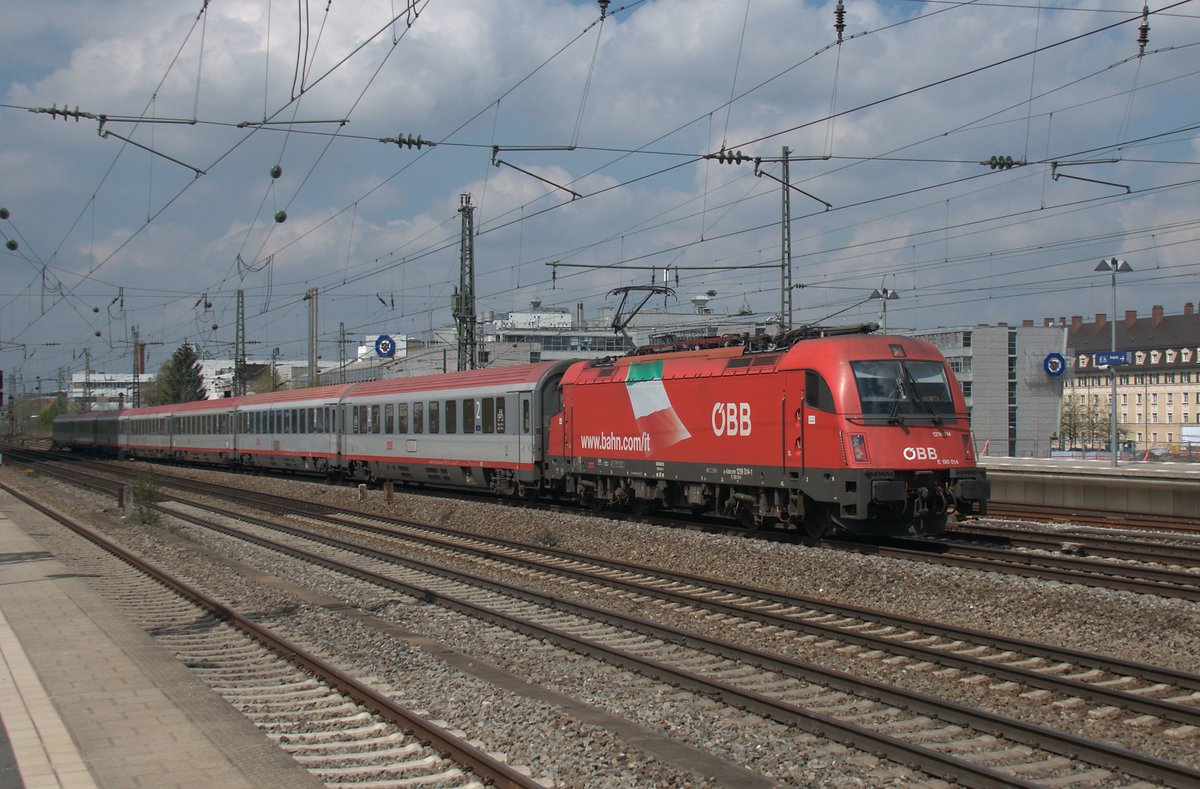 1216 014 am 10.04.16 am Münchner Heimeranplatz