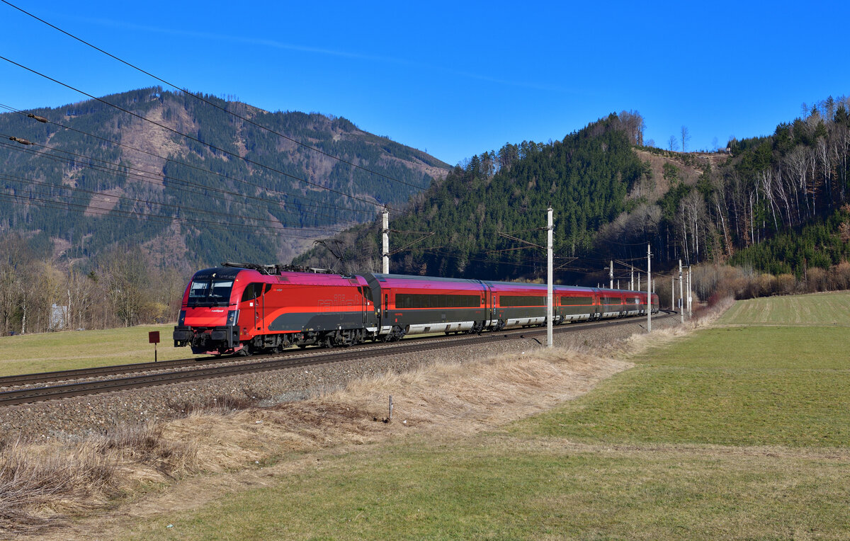 1216 016 mit einem RJ am 16.02.2024 bei Niklasdorf.