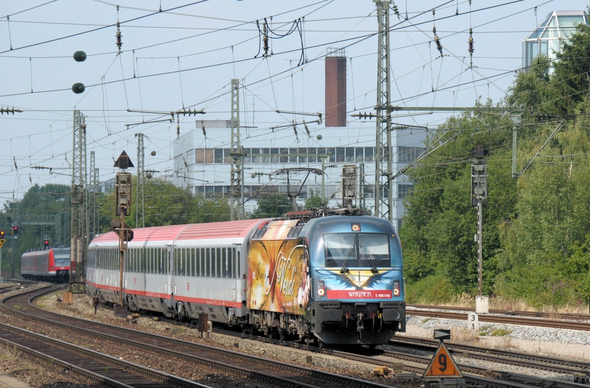 1216 019 am 31.08.13 mit EC 89 nach Verona am Heimeranplatz zu Mnchen