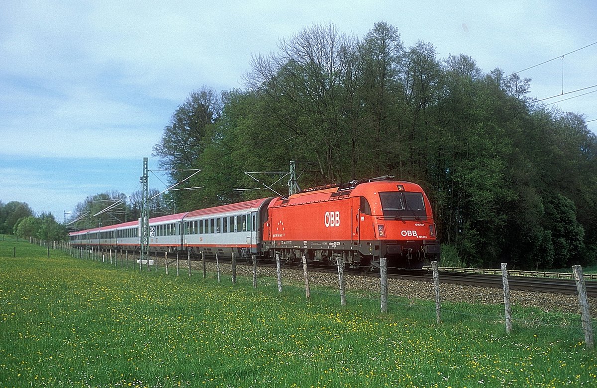 1216 021  bei Großkarolinenfeld  24.04.19