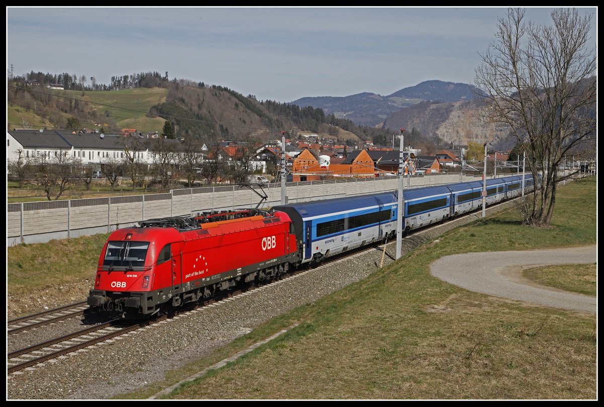 1216 239 mit RJ71 bei Stübing am 23.03.2019.