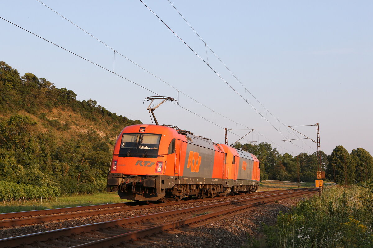 1216 901 & 2016 906 auf dem Weg nach Gemünden am 23. Juli 2021 bei Himmelstadt am Main.