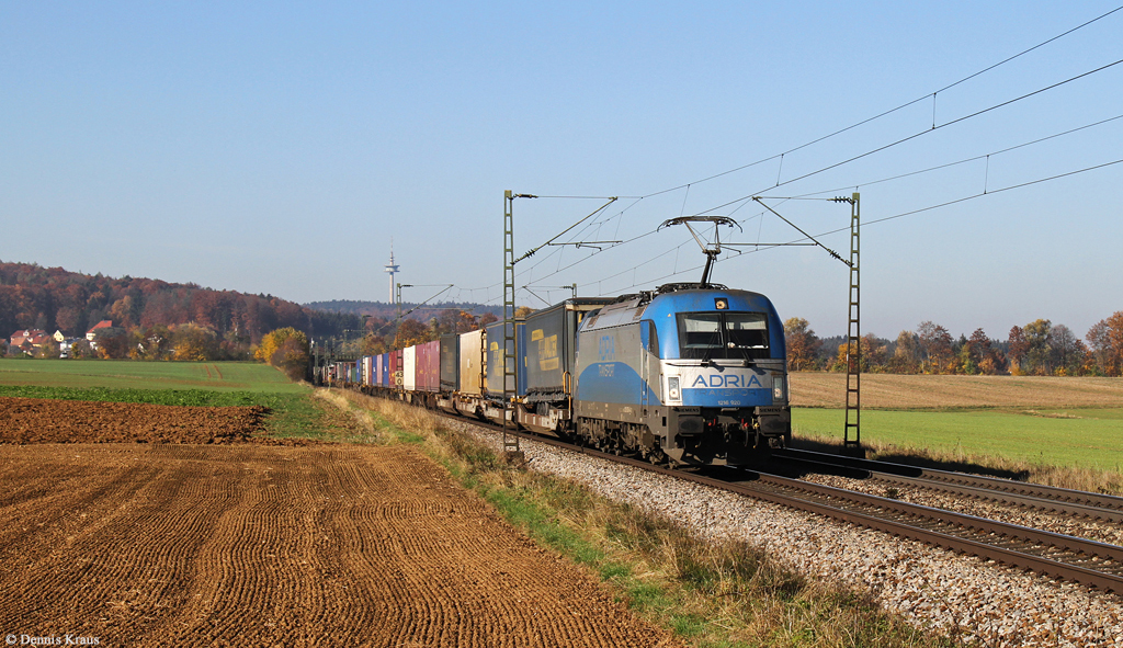 1216 920 mit KLV Zug am 31.10.2015 bei Seubersdorf.