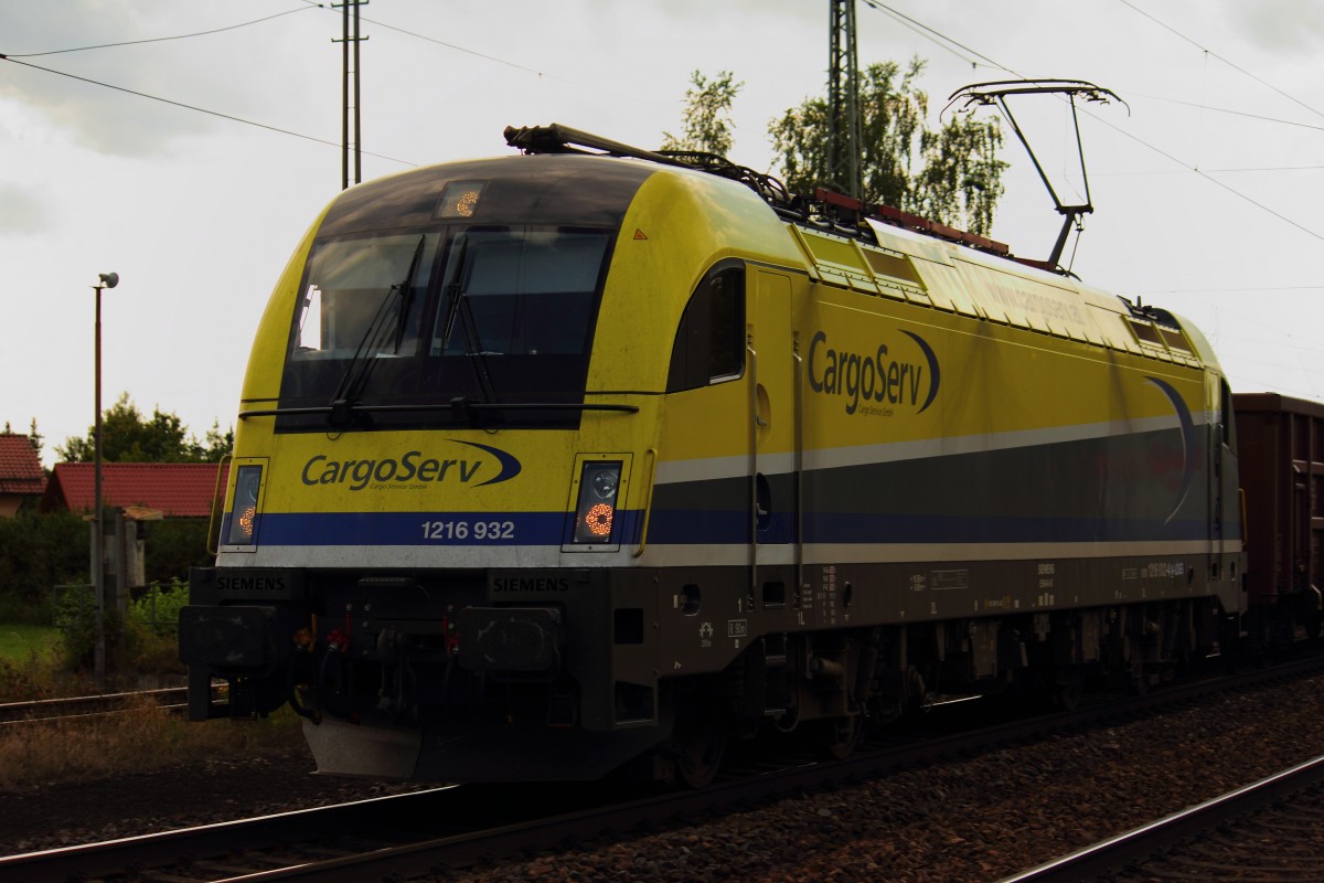 1216 932 Cargo Service in Radldorf am 11.07.2012.  