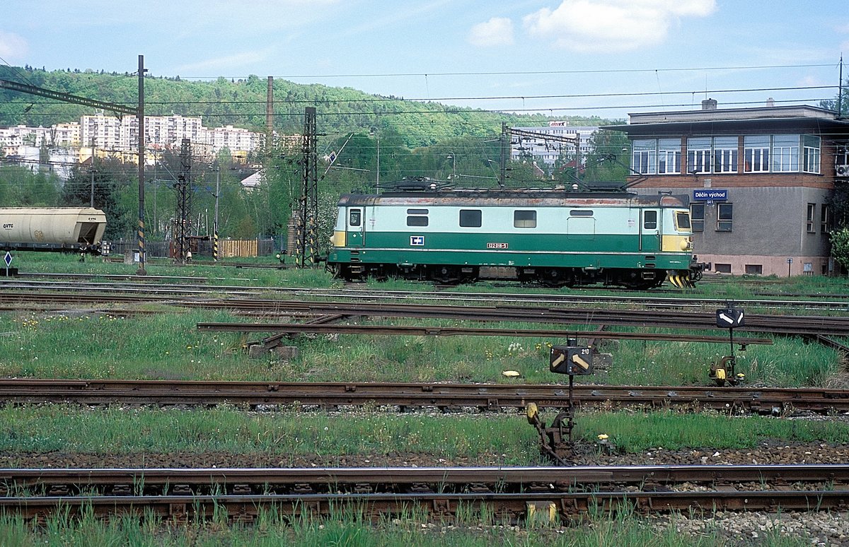 122 018  Decin - Vychod  03.05.15