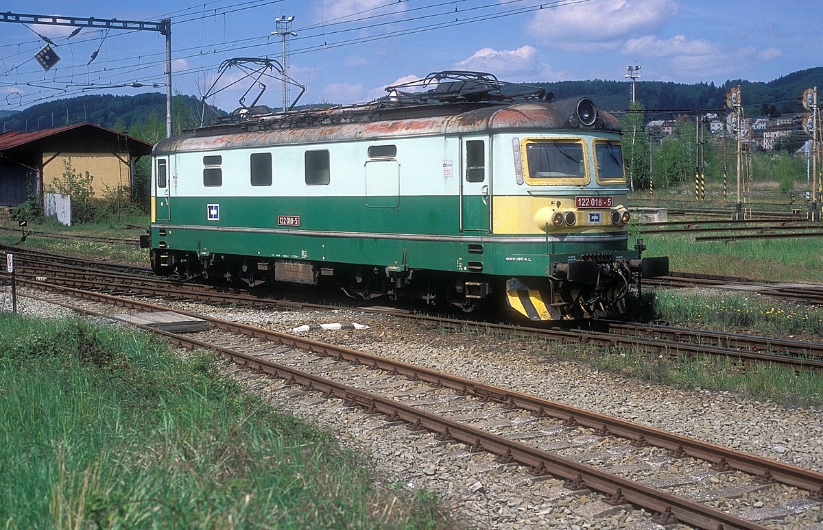 122 018  Decin - Vychod  03.05.15