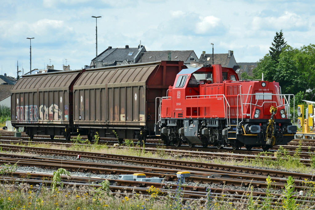 1261 106-9 bei Rangierarbeiten im Bf Euskirchen - 28.06.2016