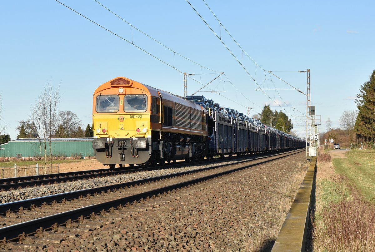 1266 040-5 kommt mit einem Ford-Autozug bei Gubberath über die Kbs 465 gen Rheydt gefahren.20.3.2018