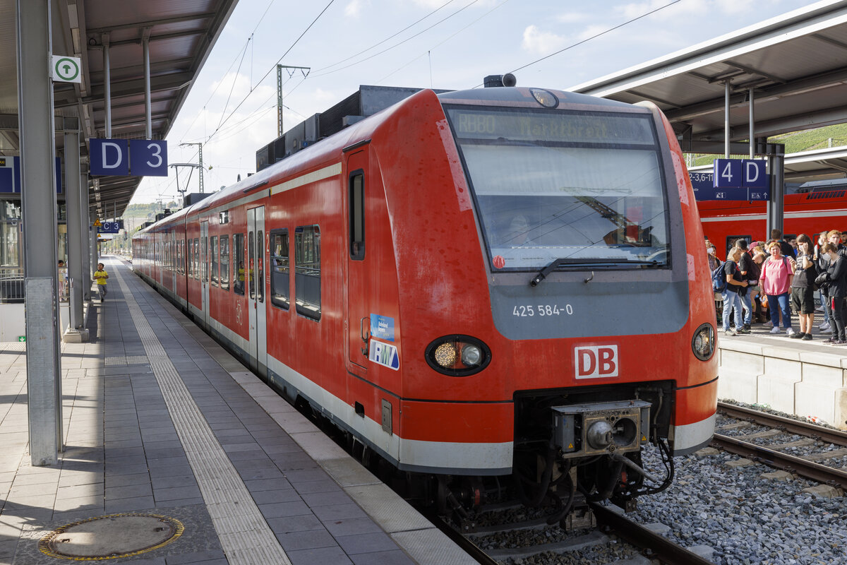 12.9.2022 - Würzburg Hbf - DB 425 584 als RB 80 nach Marktbreit