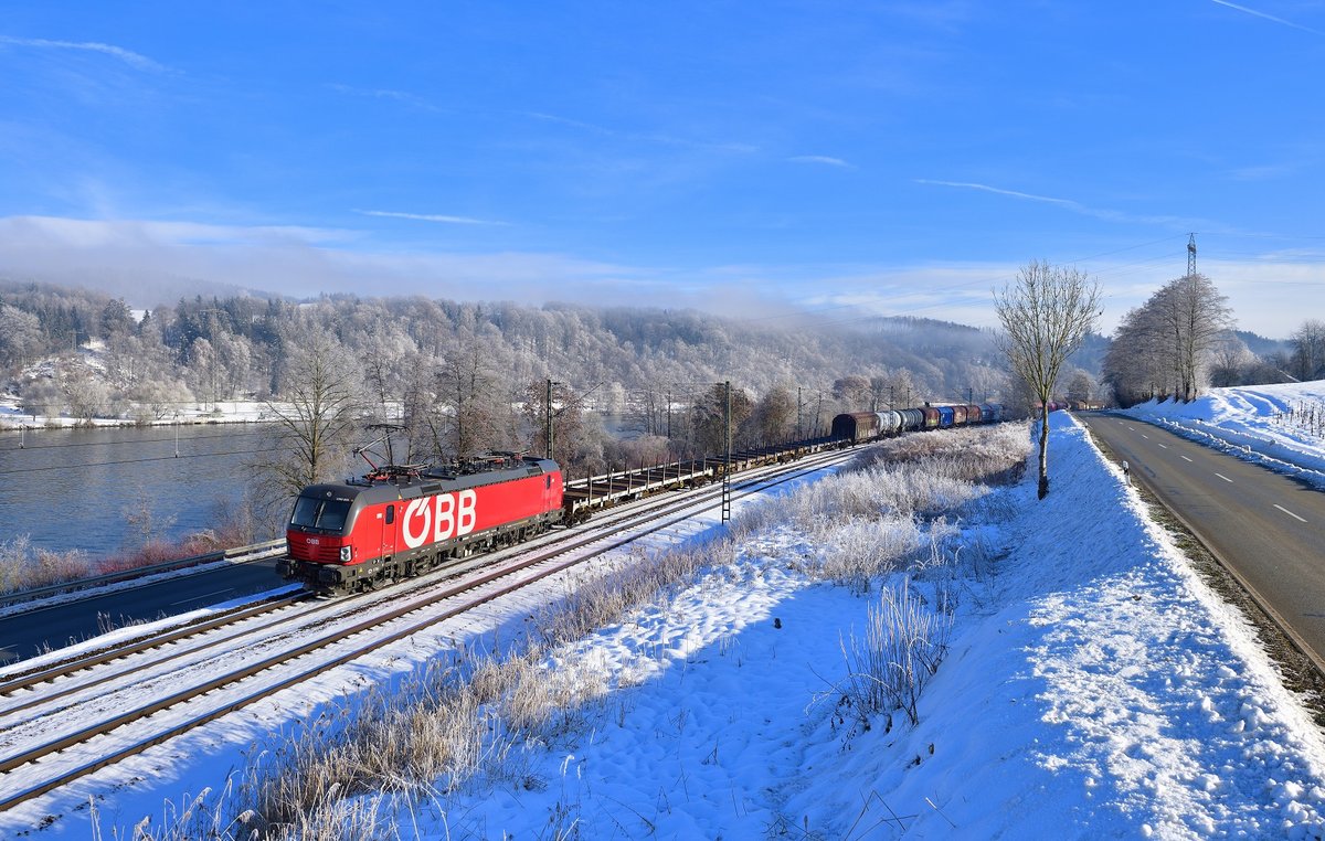 1293 065 mit EZ 45904 am 21.01.2021 bei Sandbach.