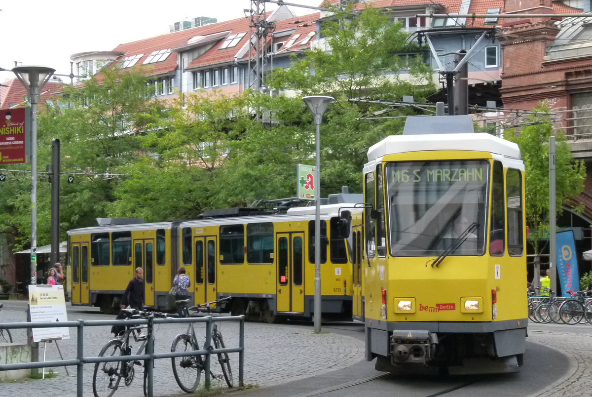 13. August 2014, Straßenbahn in Berlin-Mitte. KT4D-Zug in Doppeltraktion, hinten Wagen 6115.