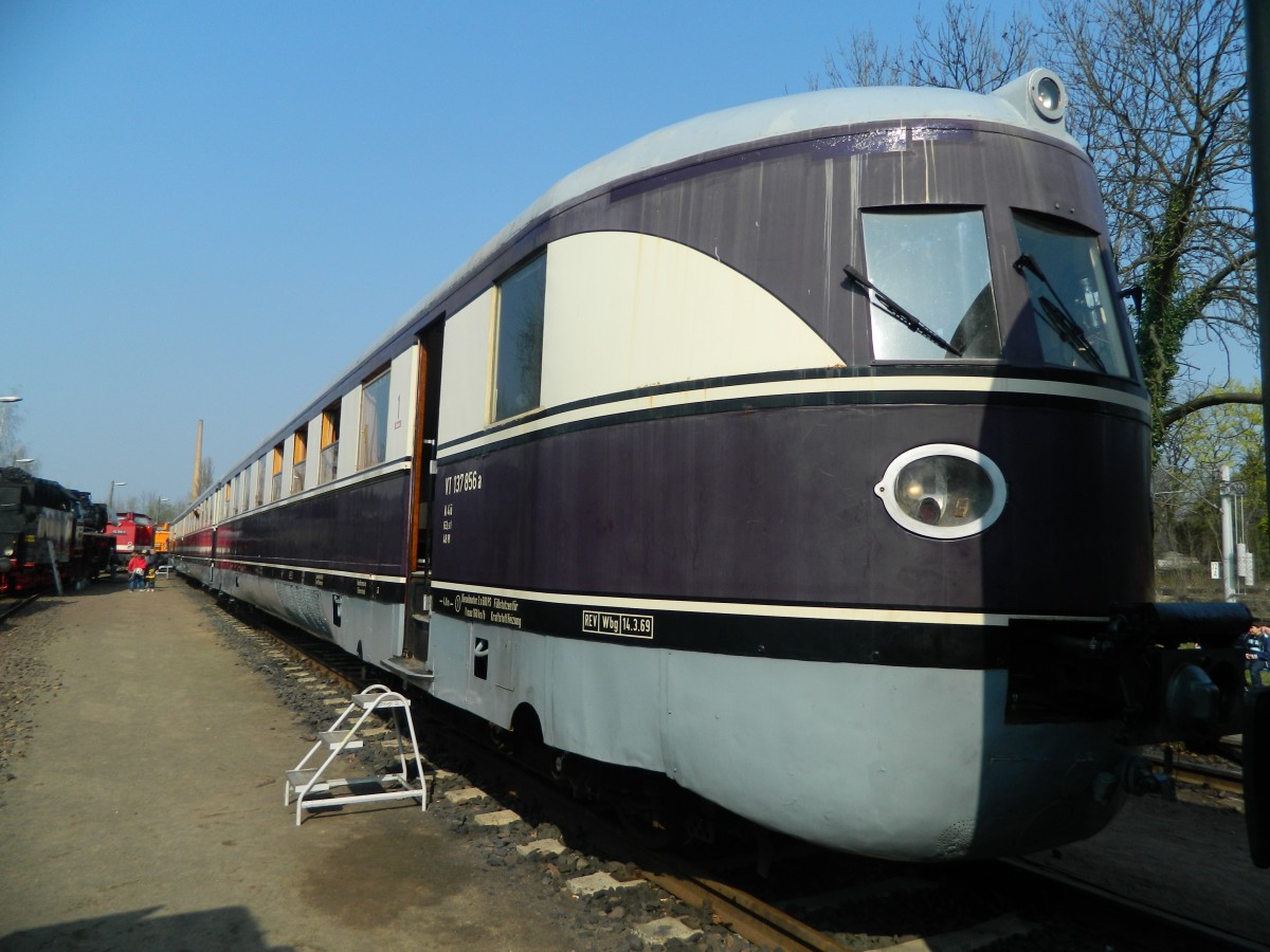 13. Leipziger Eisenbahntage am 29.03.2014 im Plagwitzer Eisenbahnmuseum: Der  Fliegende Kölner  VT 137 856 