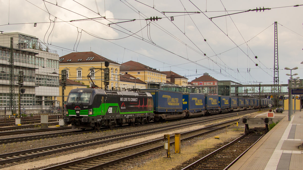 13. Mai 2018, Bahnhof Regensburg. 193 277-1 gibt sich die Ehre. 