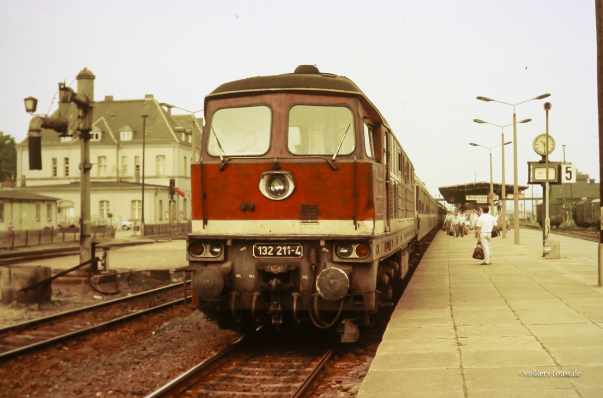 132 211 hier ça. 1987 in Neubrandenburg.