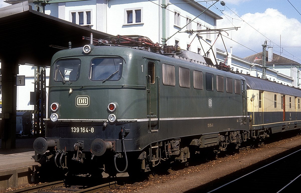 139 164  Singen  04.04.90 