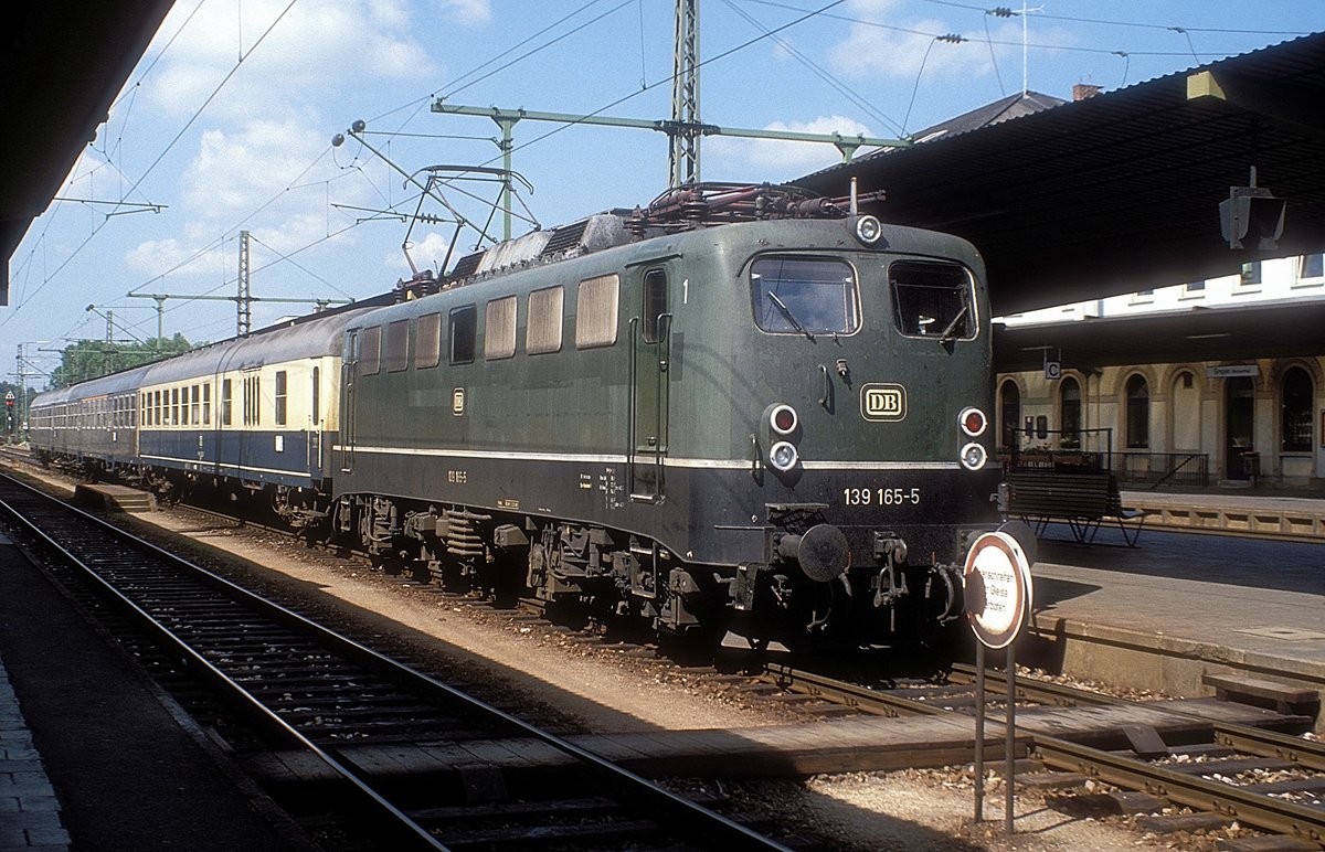 139 165  Singen  28.05.90