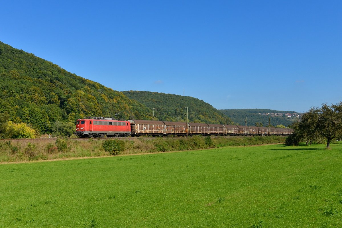 139 287 mit dem Henkelzug am 28.09.2013 bei Wernfeld. 