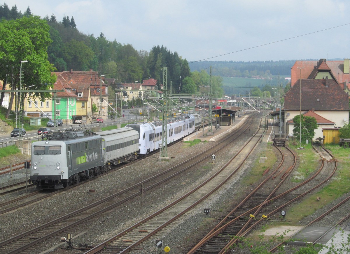 139 558 von Railadventure mit Flirt-Überführung am 27. April 2014 in Kronach.
