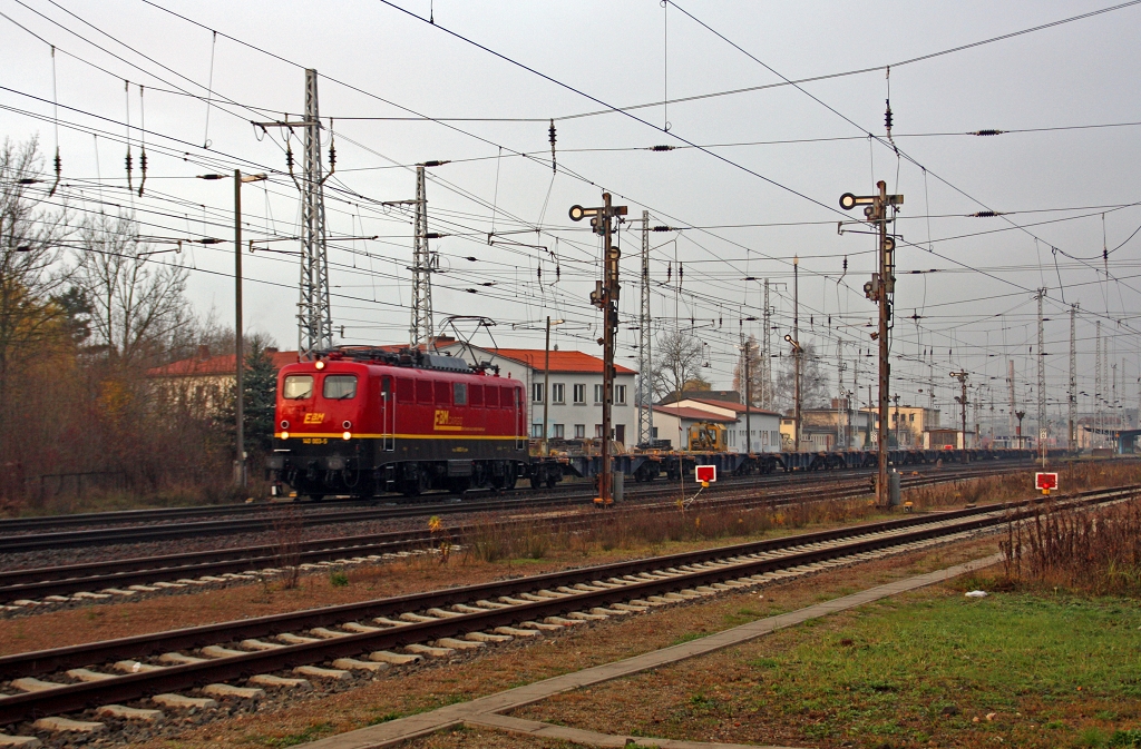 140 003 der EBM am 22.11.14 in Sangerhausen in Richtung Halle .