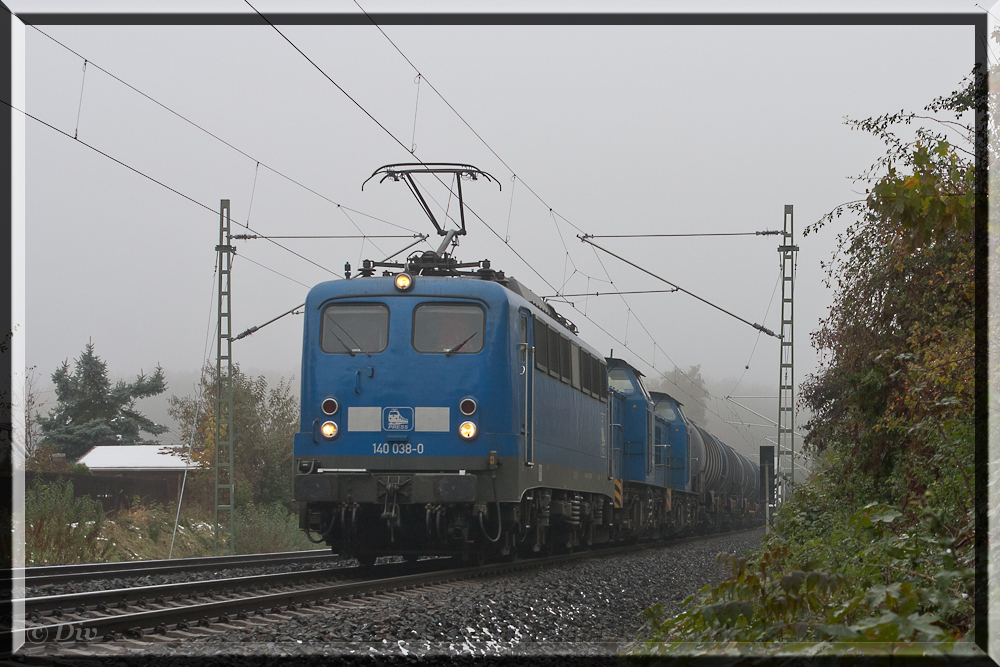 140 038 und 204 xxx und 204 xxx der Press am 15.10.15 hier in Plauen 