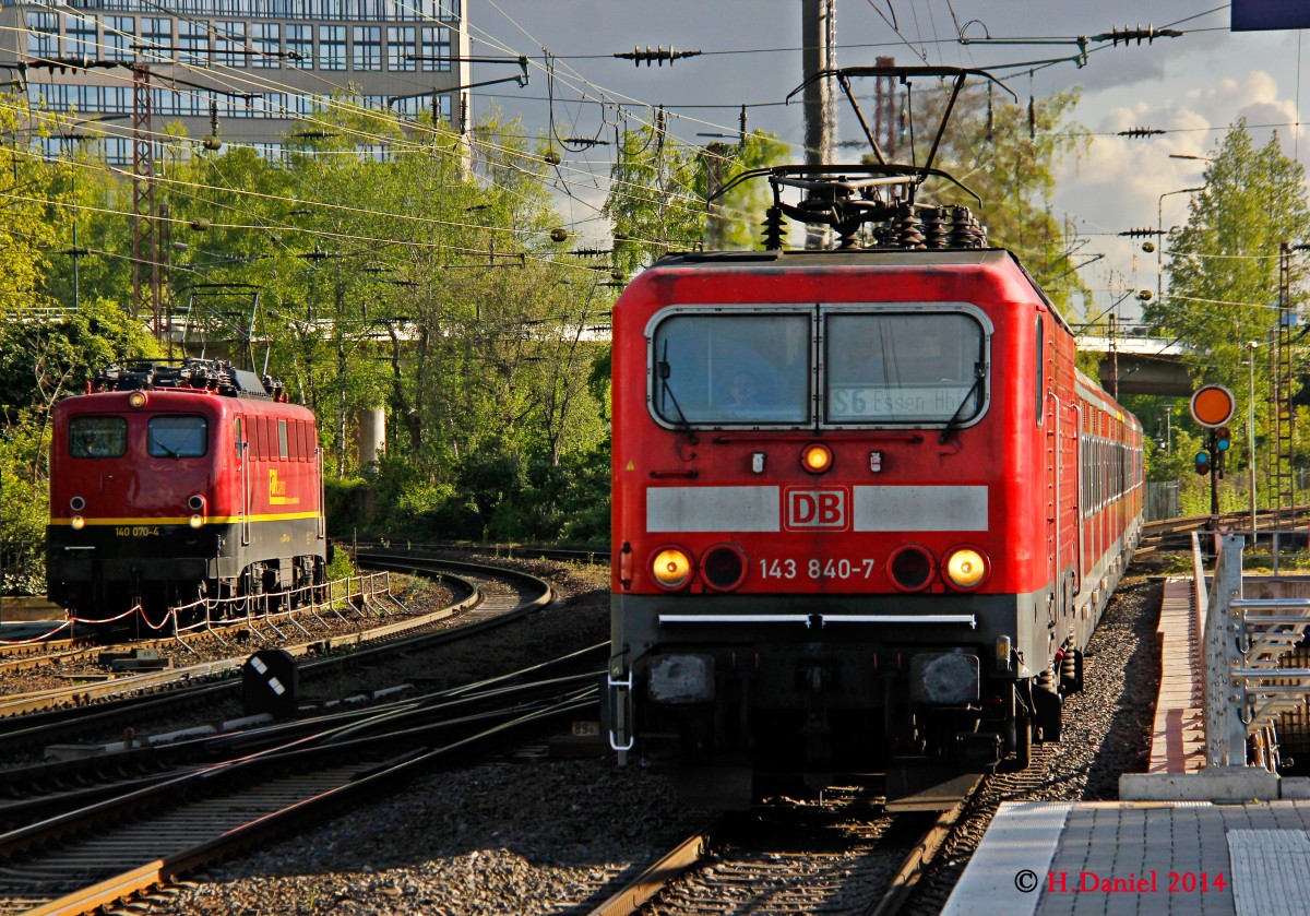 140 070-0 EBM Cargo und 143 840-7 als S6 am 18.04.2014 in Düsseldorf Rath.