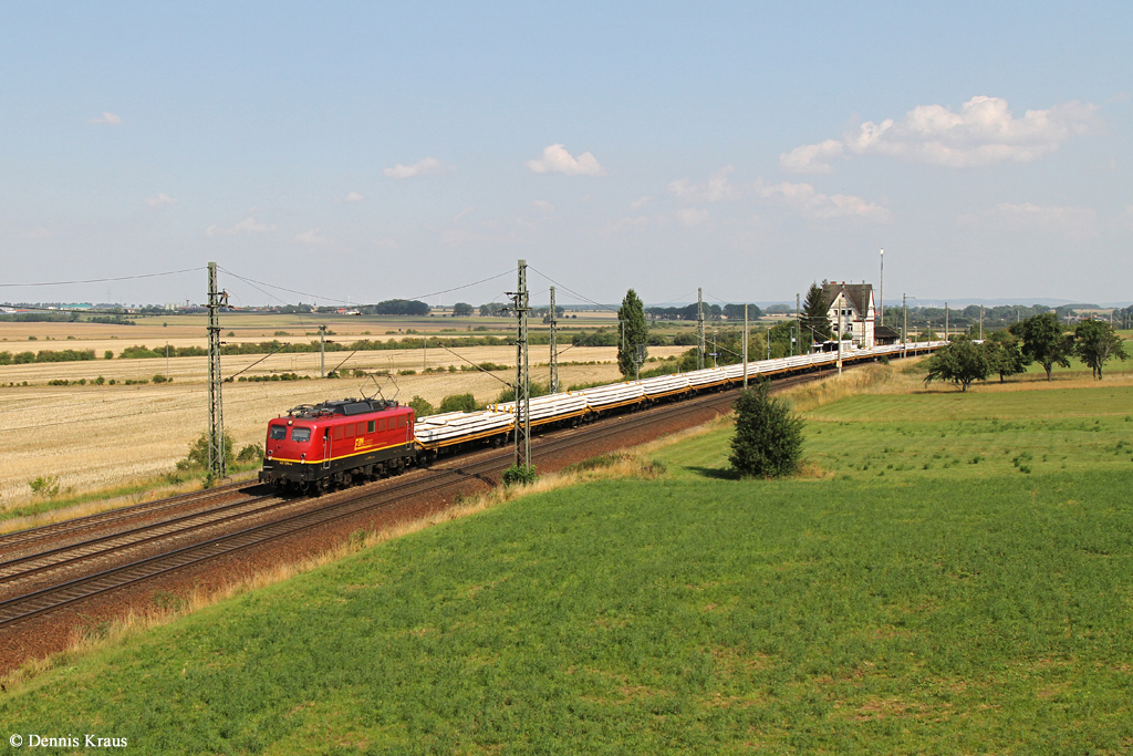 140 070 mit Güterzug am 21.08.2015 in Seebergen.