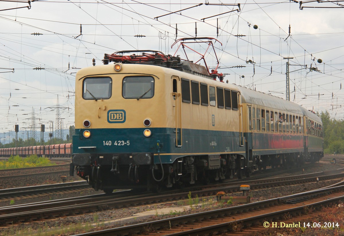 140 423-5 fuhr mit dem Pendelzug vom DB Museum Koblenz Lützel nach Koblenz Hbf.