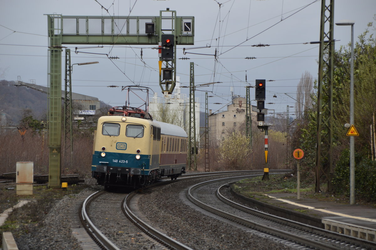 140 432-0 in Oberlahnstein

Aufnahme Datum: März 2019

Aufnahme Ort: Oberlahnstein