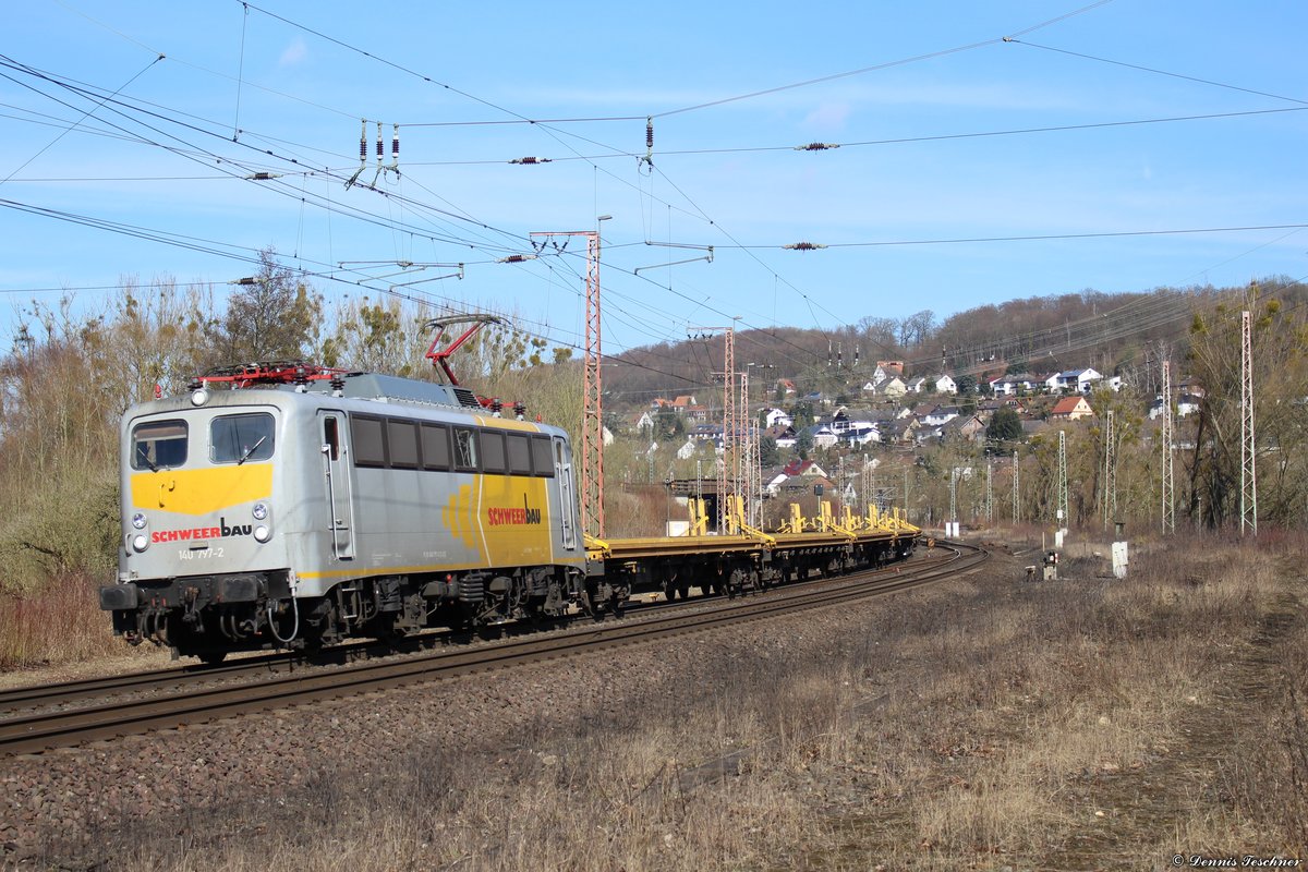 140 797-2 LDS (Schweerbau) mit Flachwagen bei Kreiensen am 03.03.2018