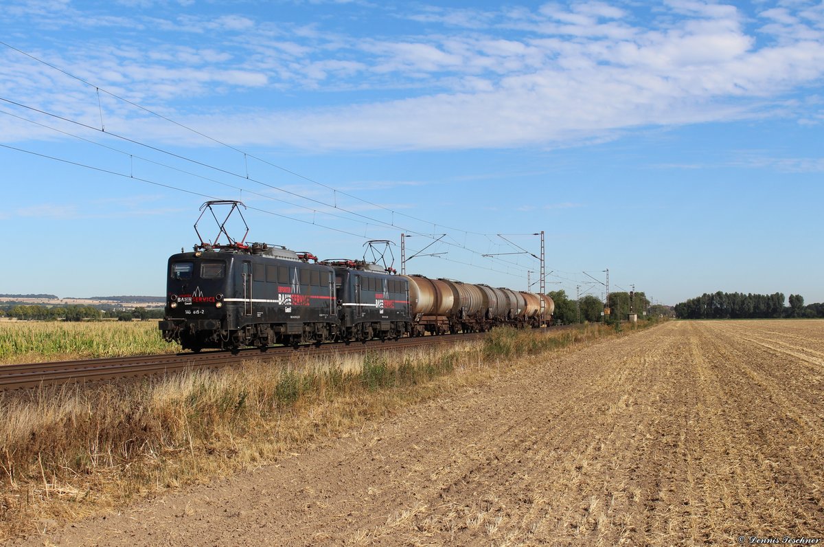 140 815 + 140 811 EBS mit Kesselwagen bei Nörten-Hardenberg am 03.08.2018
