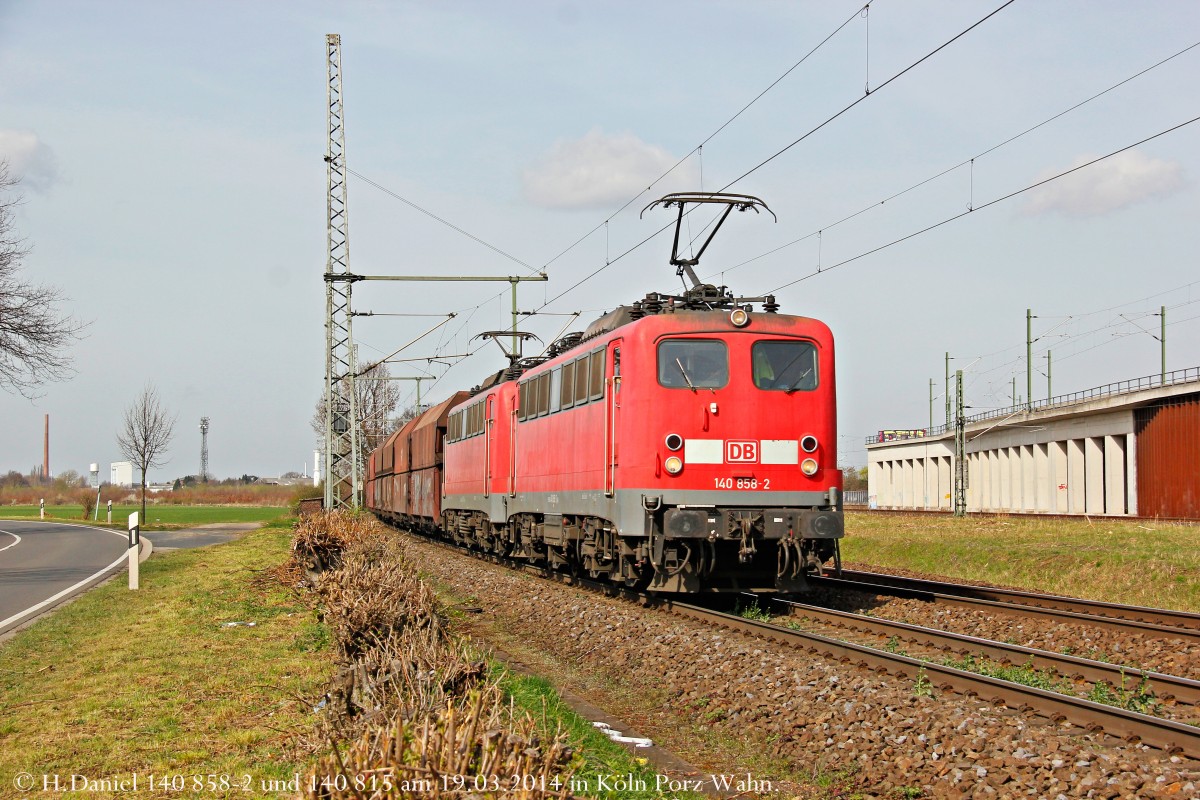 140 858-2 mit einem Kohlezug am 19.03.2014 in Köln Porz Wahn.