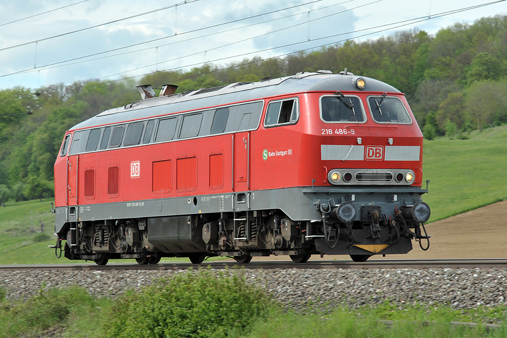14.05.2017 Streckenabschnitt Uhingen 218 486-9  mit S-Bahn Stuttgart Sticker