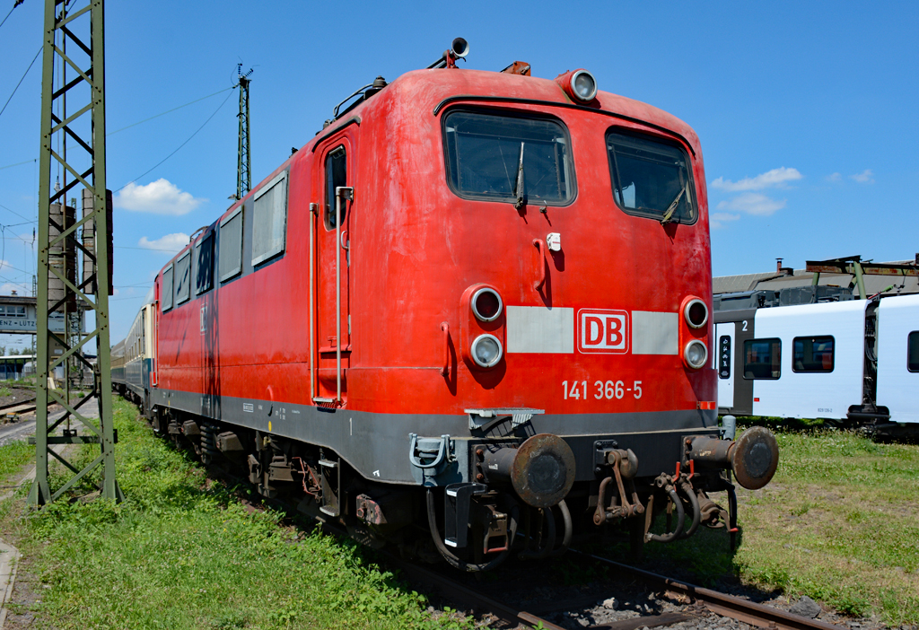 141 366-5 im DB-Museum Koblenz-Lützel - 19.07.2016