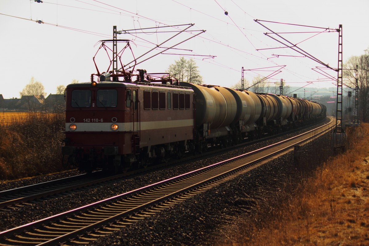 142 110-6 Erfurter Bahnservice GmbH bei Staffelstein am 22.02.2012.  