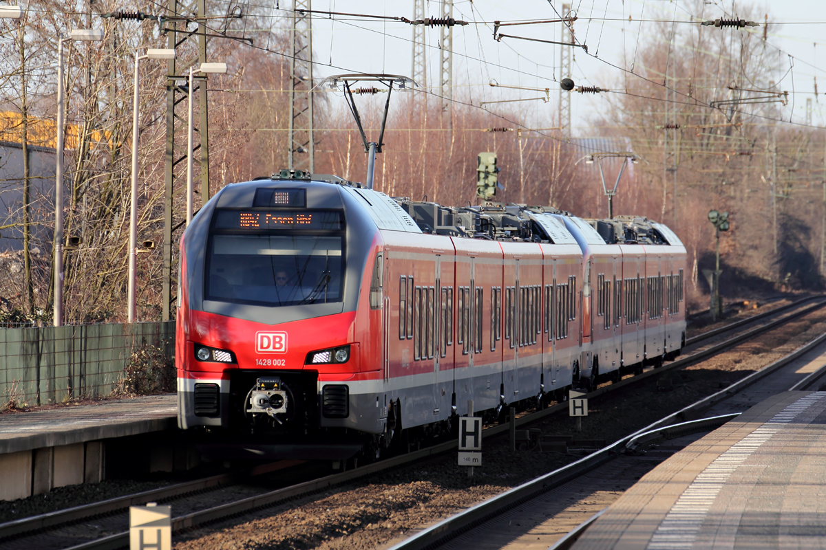 1428 002 als RB42 nach Essen Hbf. bei der Einfahrt in Recklinghausen-Süd 28.2.2015