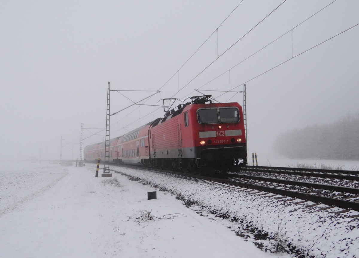 143 038 ist am 24.01.14 in Drochaus zusehen.