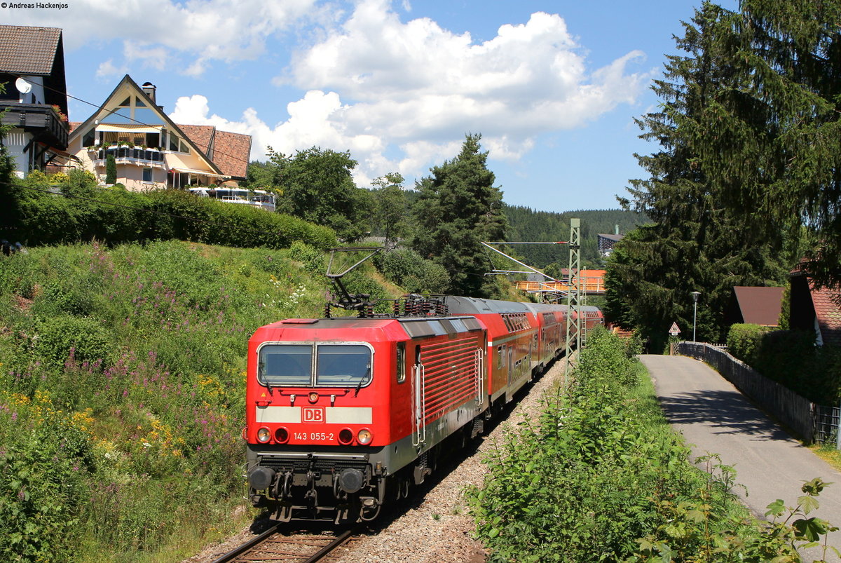 143 055-2 und 143 316-8 mit der RB 17274 (Seebrugg-Freiburg(Brsg)Hbf) bei Schluchsee 20.7.16