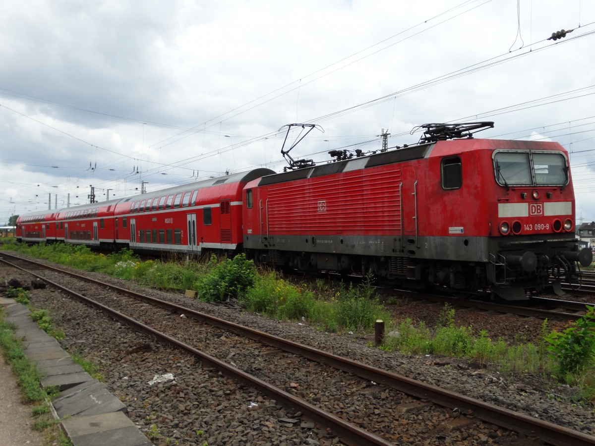 143 090-9 mit Dosto Wagen als RB 27 am 14.06.14 im Koblenz Lützel 