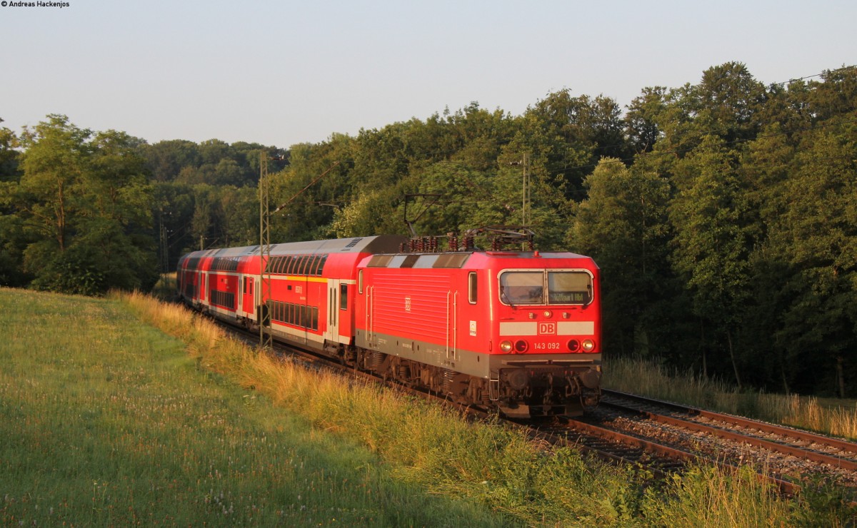 143 092-5 mit dem RE 22012 (Tbingen Hbf-Stuttgart Hbf) bei Grobettlingen 13.7.13