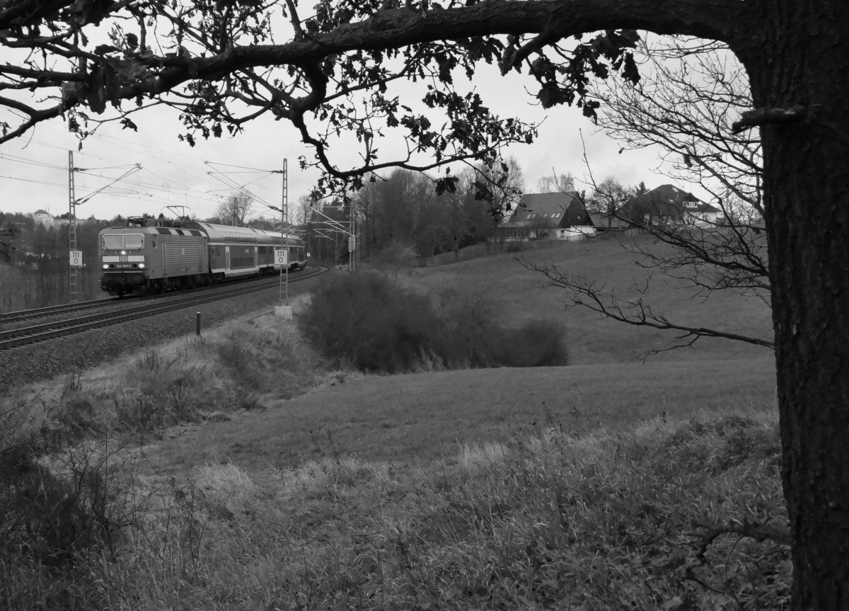 143 093 zu sehen am 11.12.14 in Jößnitz/V.