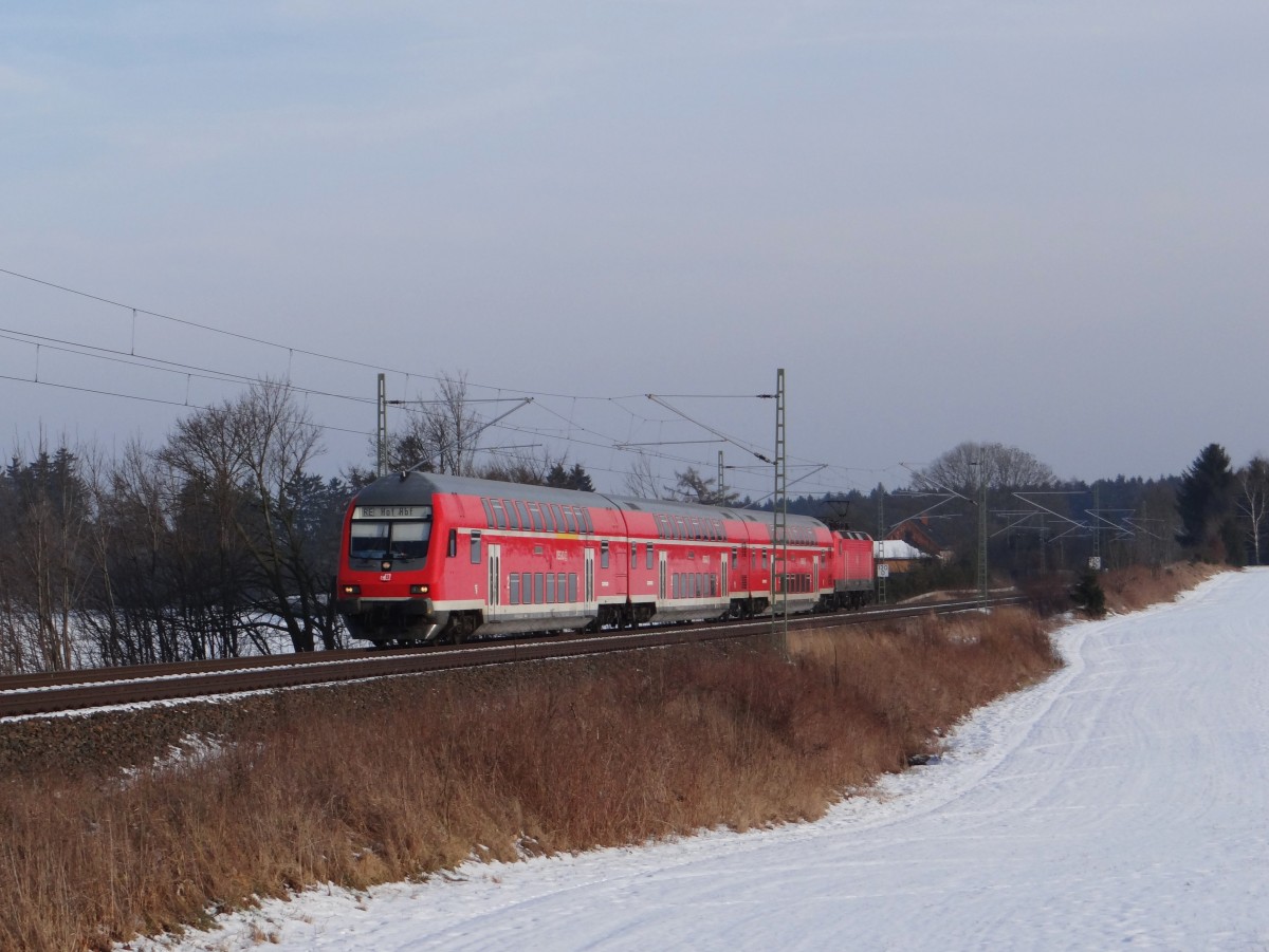 143 116 ist am 31.01.14 an der Schöpsdrehe in Plauen/V. zusehen. Die Fahrt geht von Dresden nach Hof.
