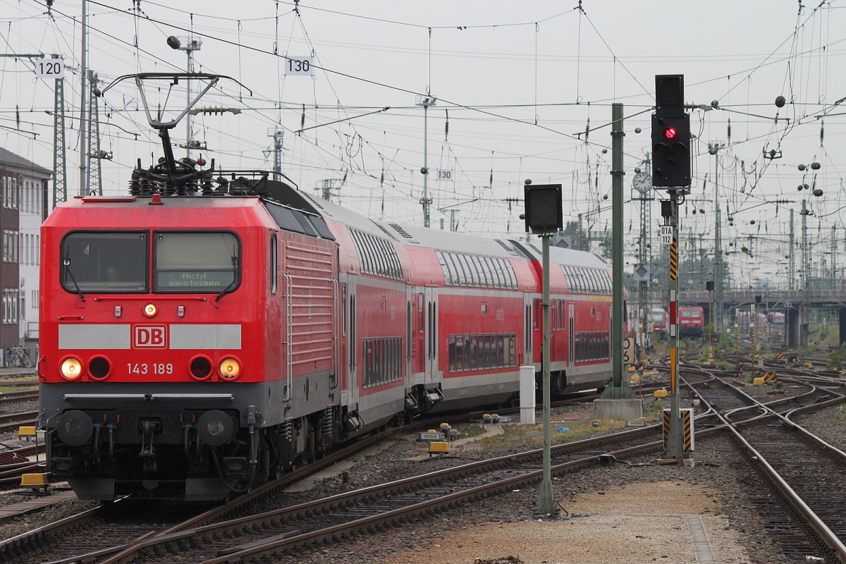 143 189 fuhr am 23.8.13 mit einem RE zur Bereitstellung in den Frankfurter Hbf.
