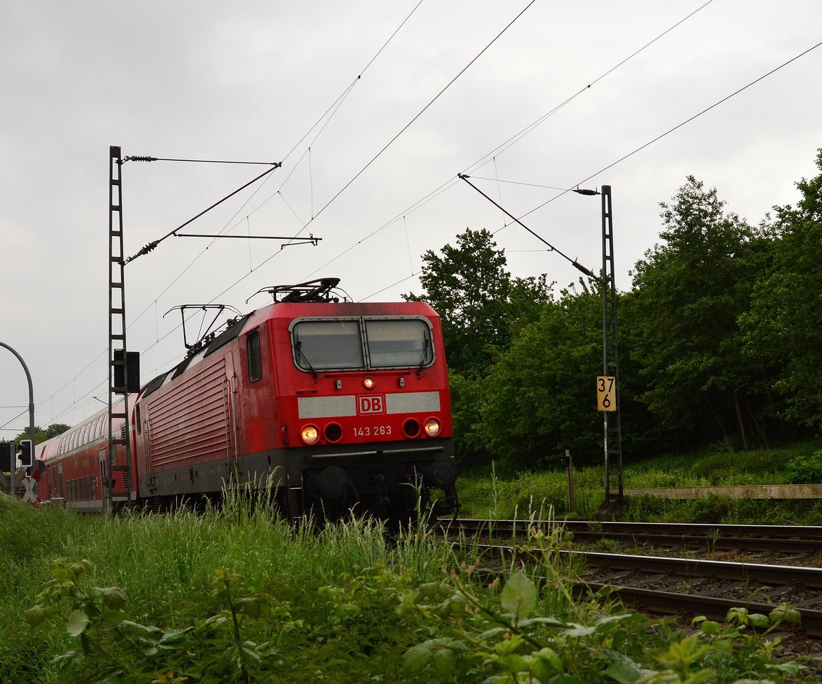 143 236 mit einem RB27 in Jüchen.20.5.2016
