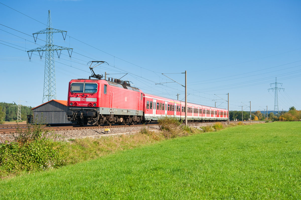 143 298 mit S2 39627 (Roth - Altdorf) bei Ludersheim, 13.10.2019