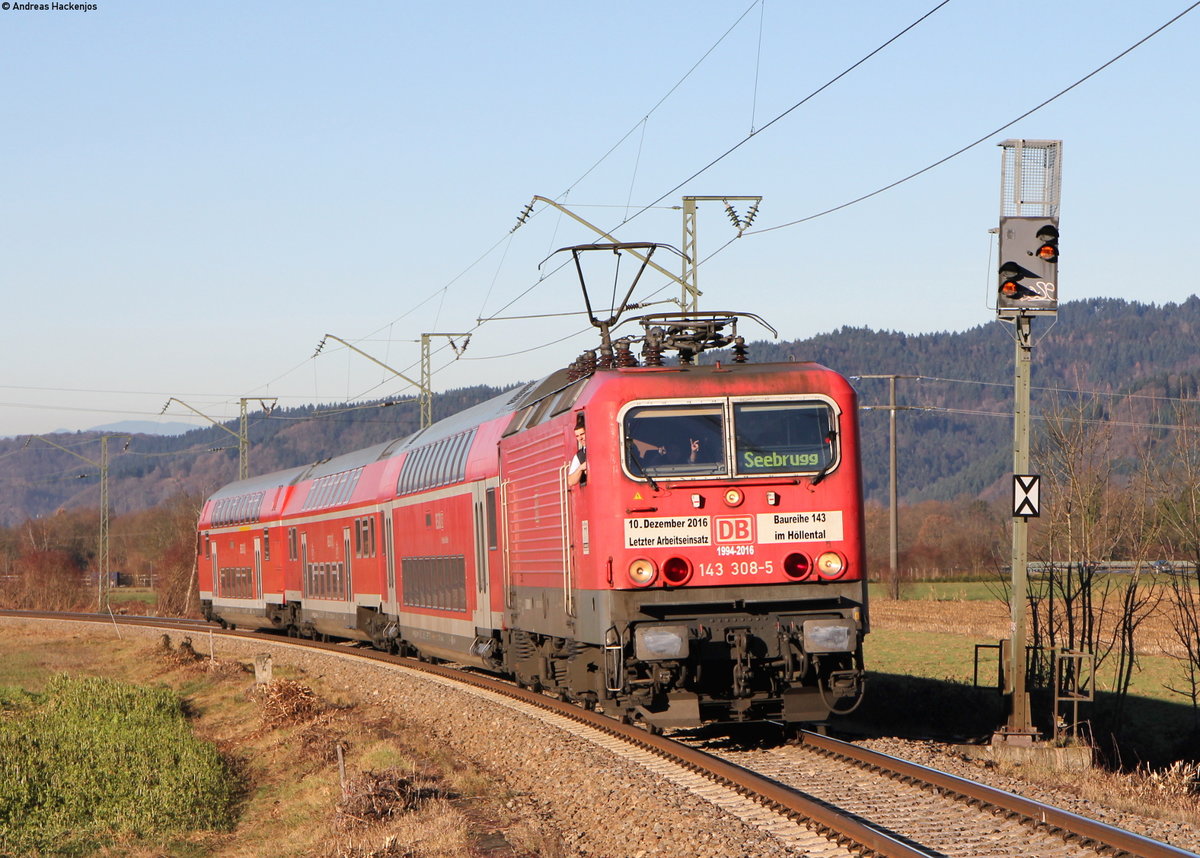 143 308-5 mit der RB 17267 (Freiburg(Brsg)Hbf-Seebrugg) bei Kirchzarten 10.12.16