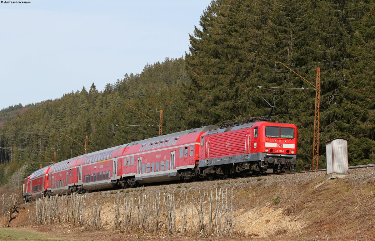143 316-8 und 143 350-7 mit der RB 17279 (Freiburg(Brsg)Hbf-Seebrugg) bei Titisee 29.3.16